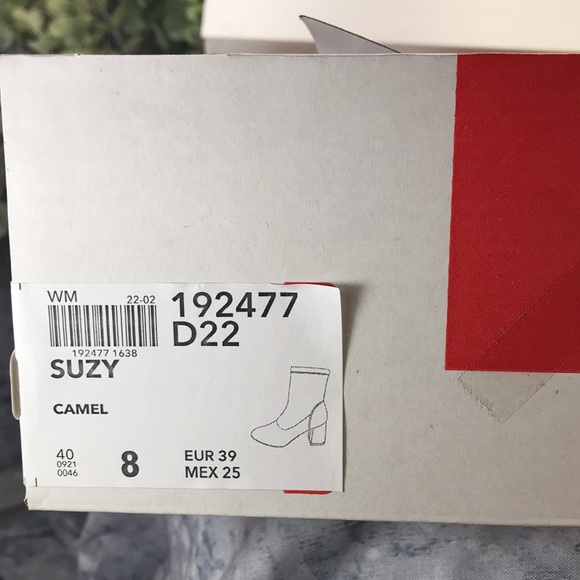 Fioni Suzy Camel Faux Suede Round Toe Zip Boots 9”H, 3”Heels WMS 8M🧡NWT&NIB🧡 - Picture 12 of 12